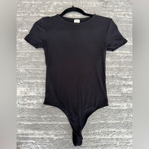 Aritzia Wilfred Black Ribbed Bodysuit